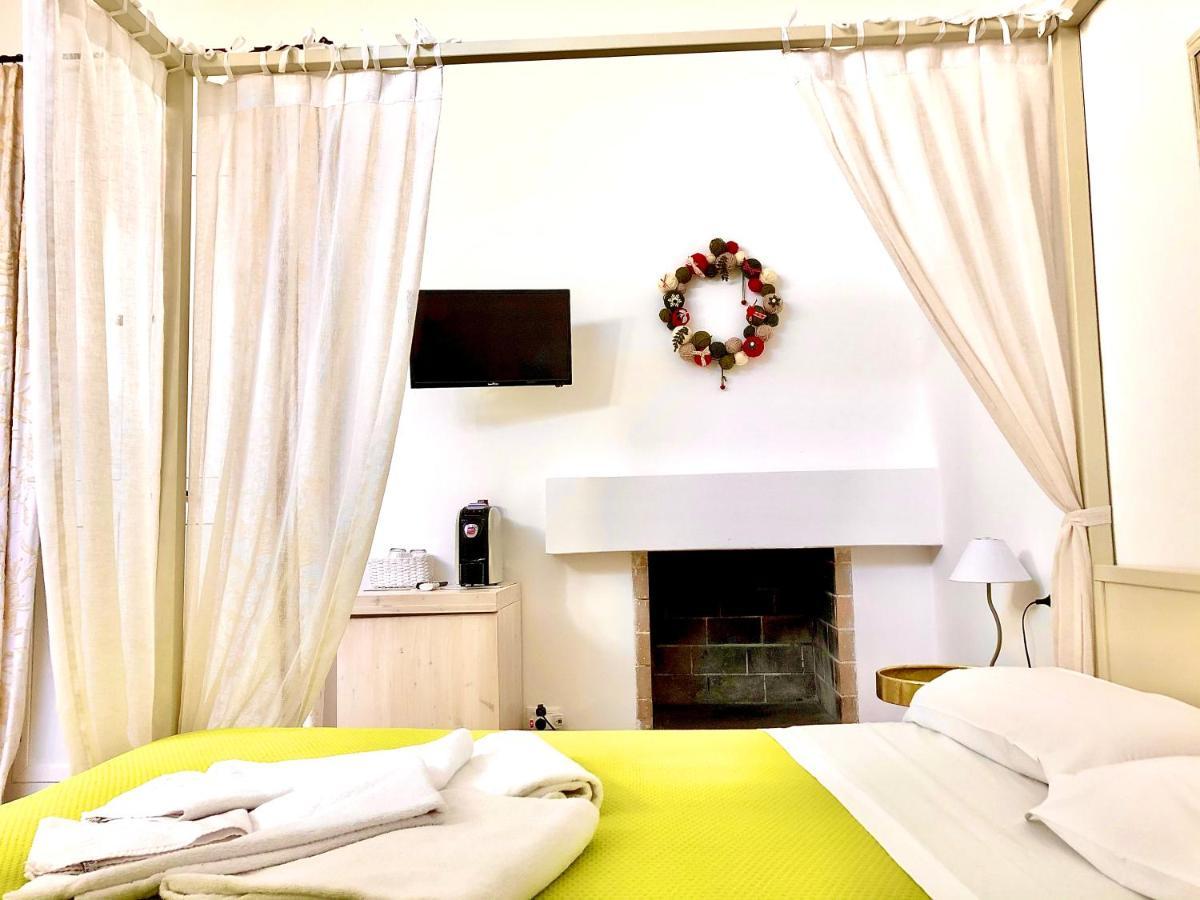 オストゥーニ Relais Trulli Le Icone Bed & Breakfast エクステリア 写真