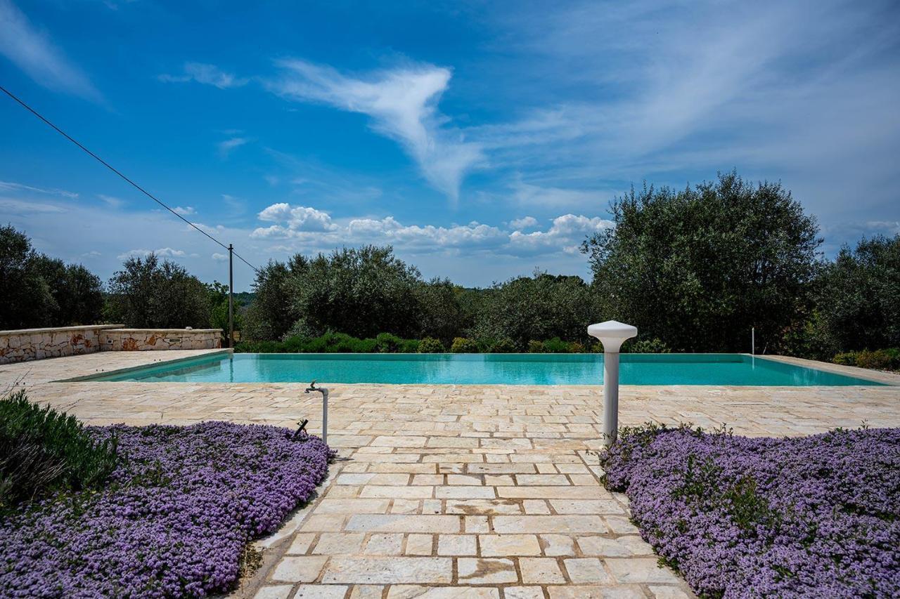 オストゥーニ Relais Trulli Le Icone Bed & Breakfast エクステリア 写真