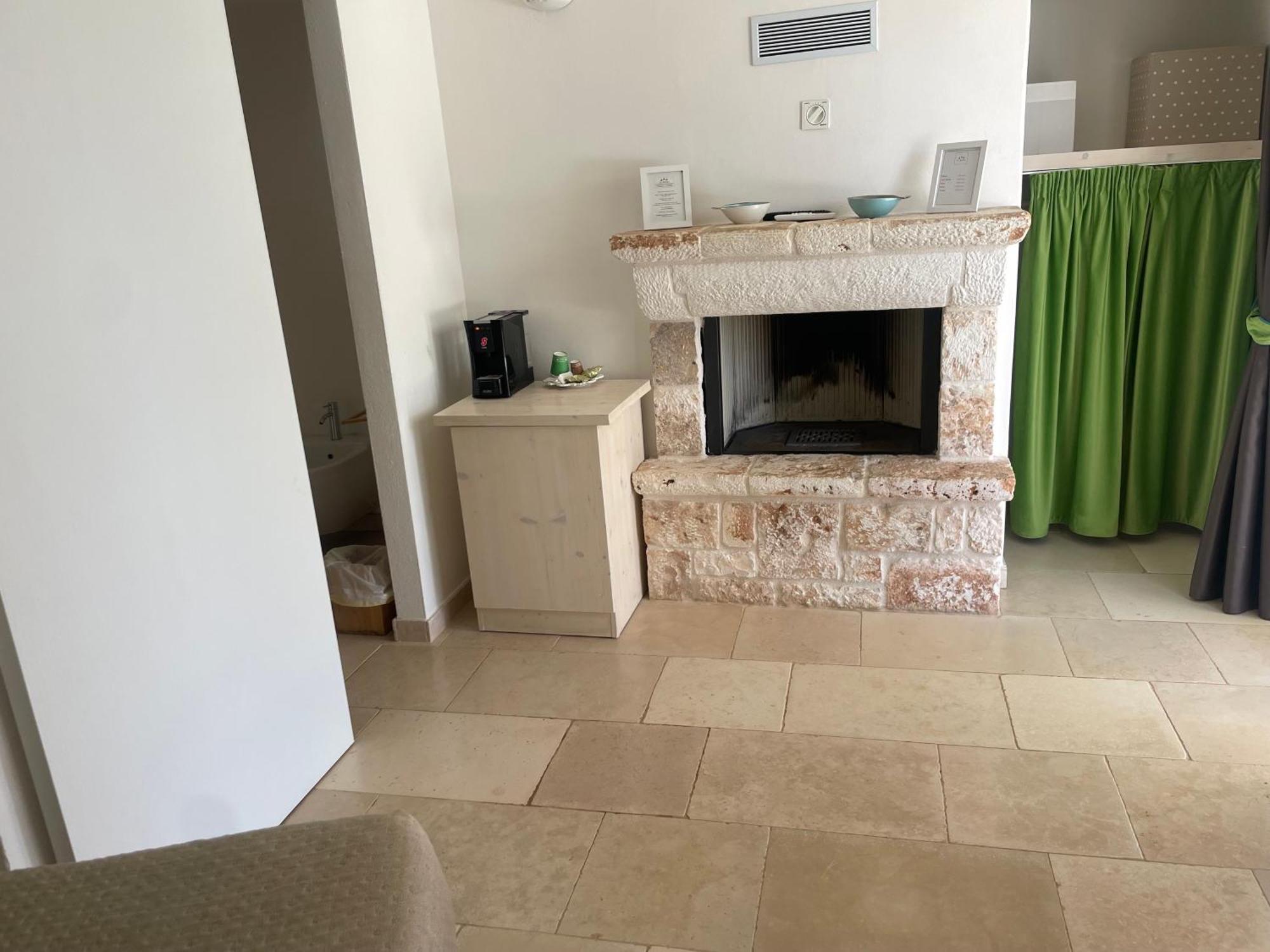 オストゥーニ Relais Trulli Le Icone Bed & Breakfast エクステリア 写真