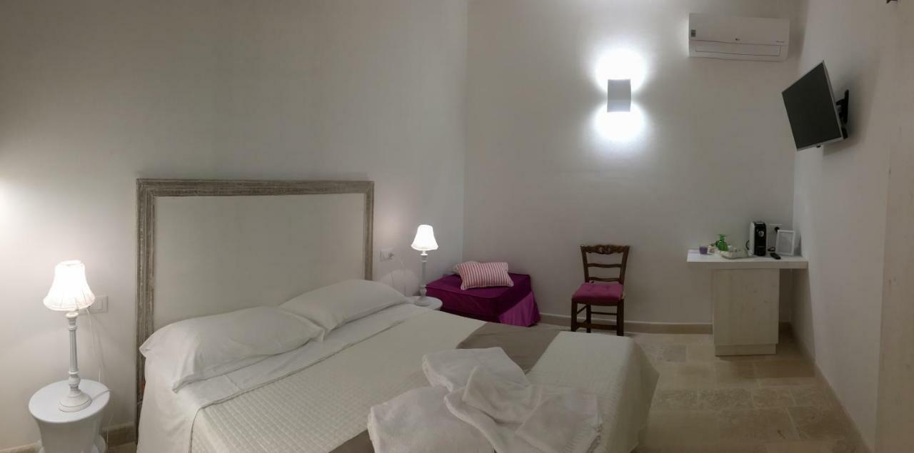 オストゥーニ Relais Trulli Le Icone Bed & Breakfast エクステリア 写真